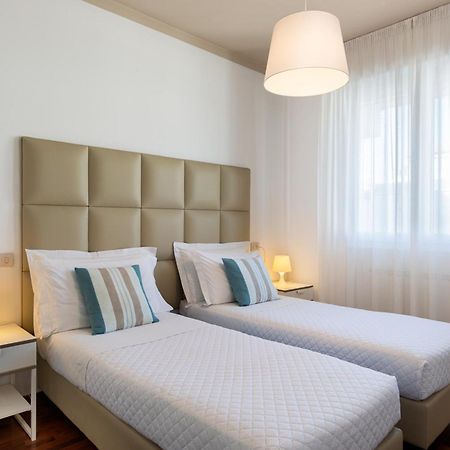 Dante 124 | Appartamenti A Riccione Exterior foto